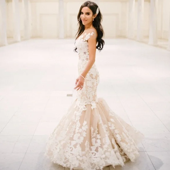 Milla Nova Betti Wedding Dress - Picture 3 of 3